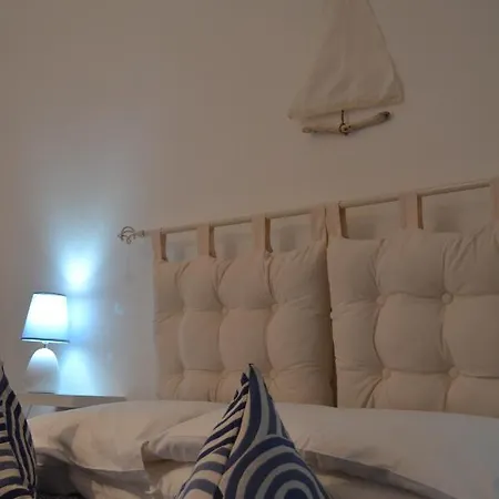 Into The Wild Green Bed & Breakfast Alghero